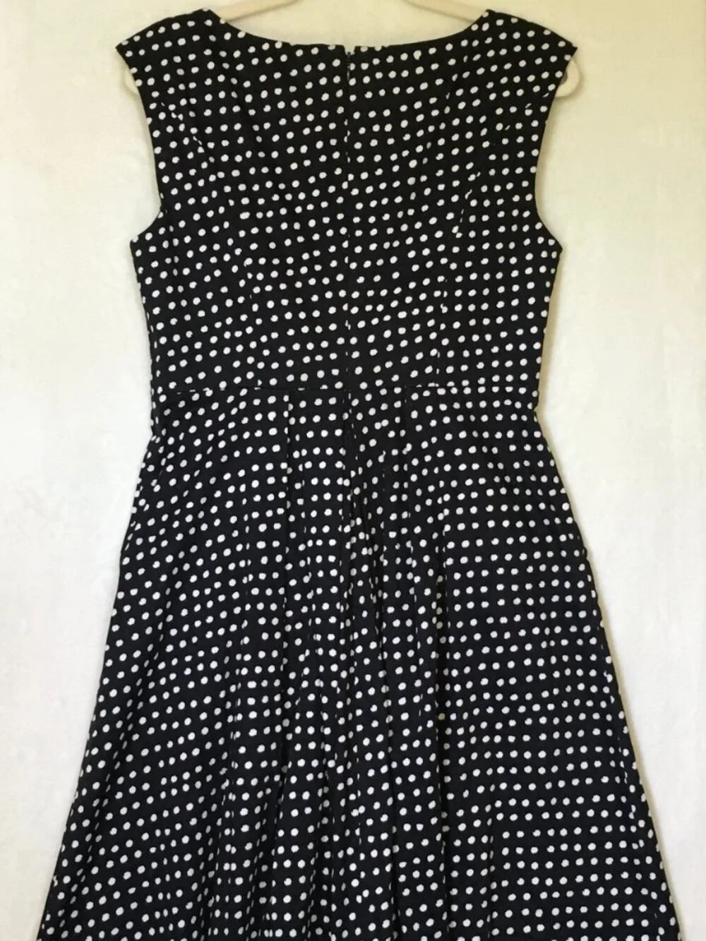 Jessica Simpson Retro B&W Polka Dot Sleeveless Fit & Flare Dress w/pockets Sz 12 - Picture 3 of 10